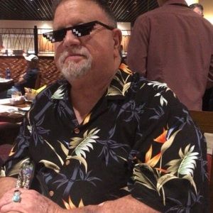 Meet your Posher, Perry